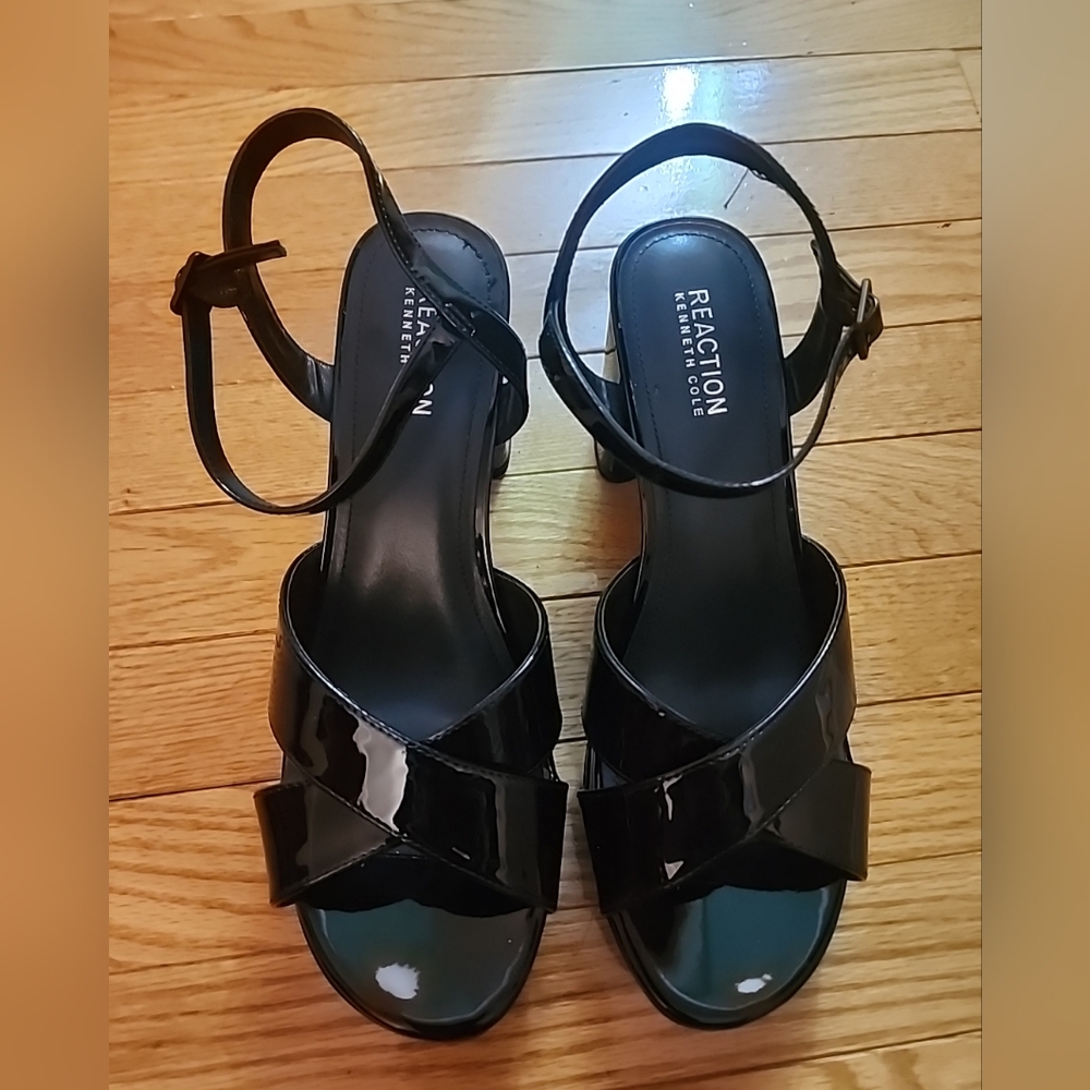 Kenneth Cole Reaction REEVA Black Platform Strappy Sandals